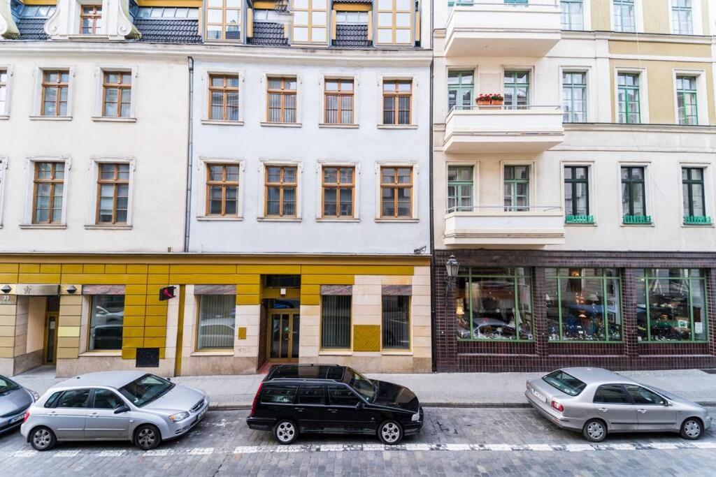 3 Rooms Big Apartment - 150 M Town Hall - Nice Design Вроцлав Екстер'єр фото
